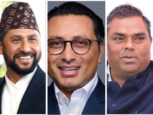 नवनिर्वाचित सांसद रवि, स्वर्णिम र उपेन्द्रले शपथग्रहण गर्दै